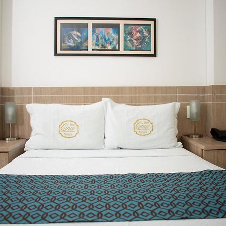 Hotel Cinco Monteria Exterior photo