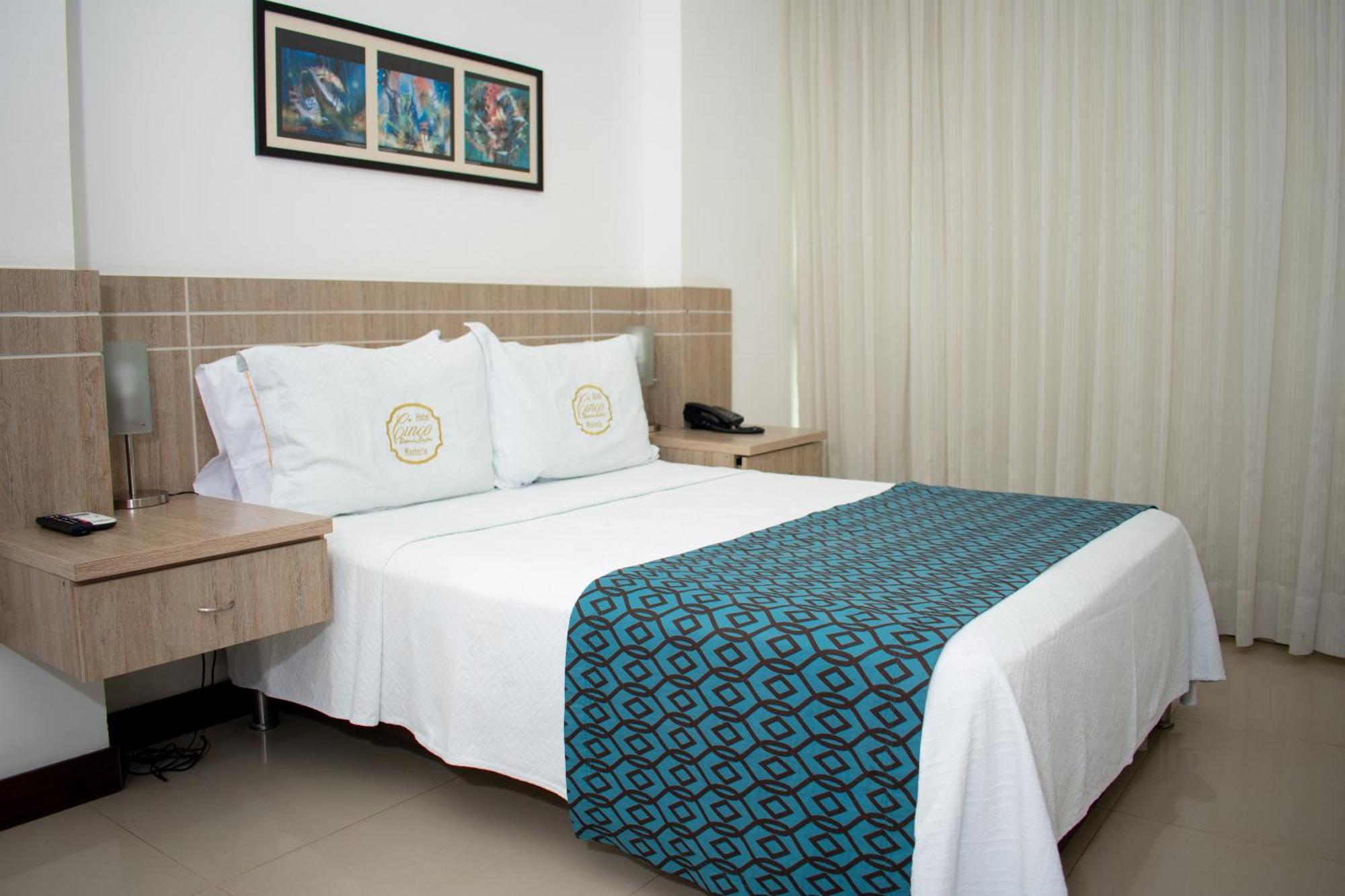 Hotel Cinco Monteria Room photo